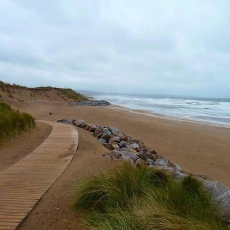 Life'S A Beach, Montrose Scotland Exterior photo